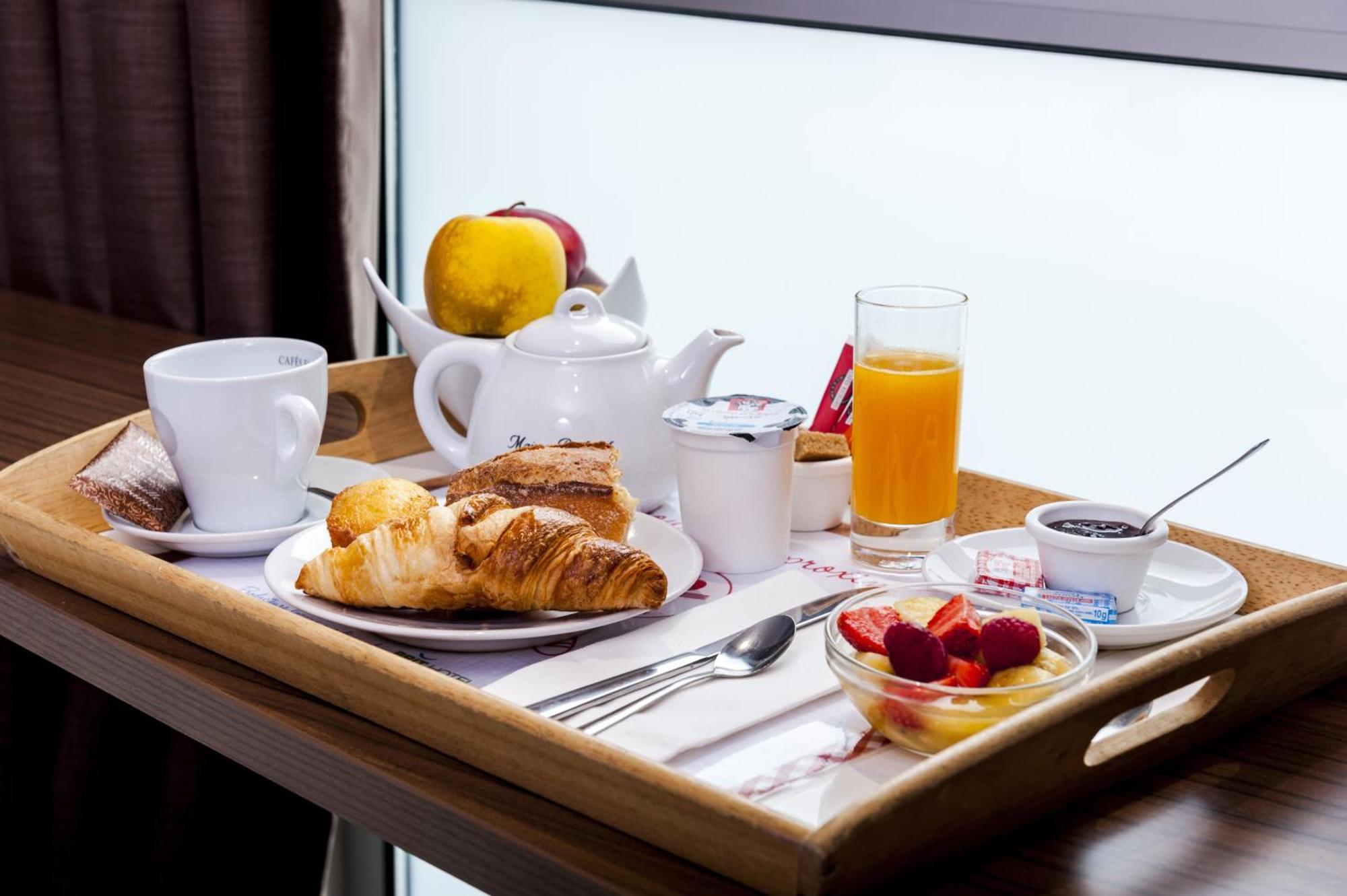 Brit Hotel Toulouse Colomiers - L'Esplanade Екстер'єр фото
