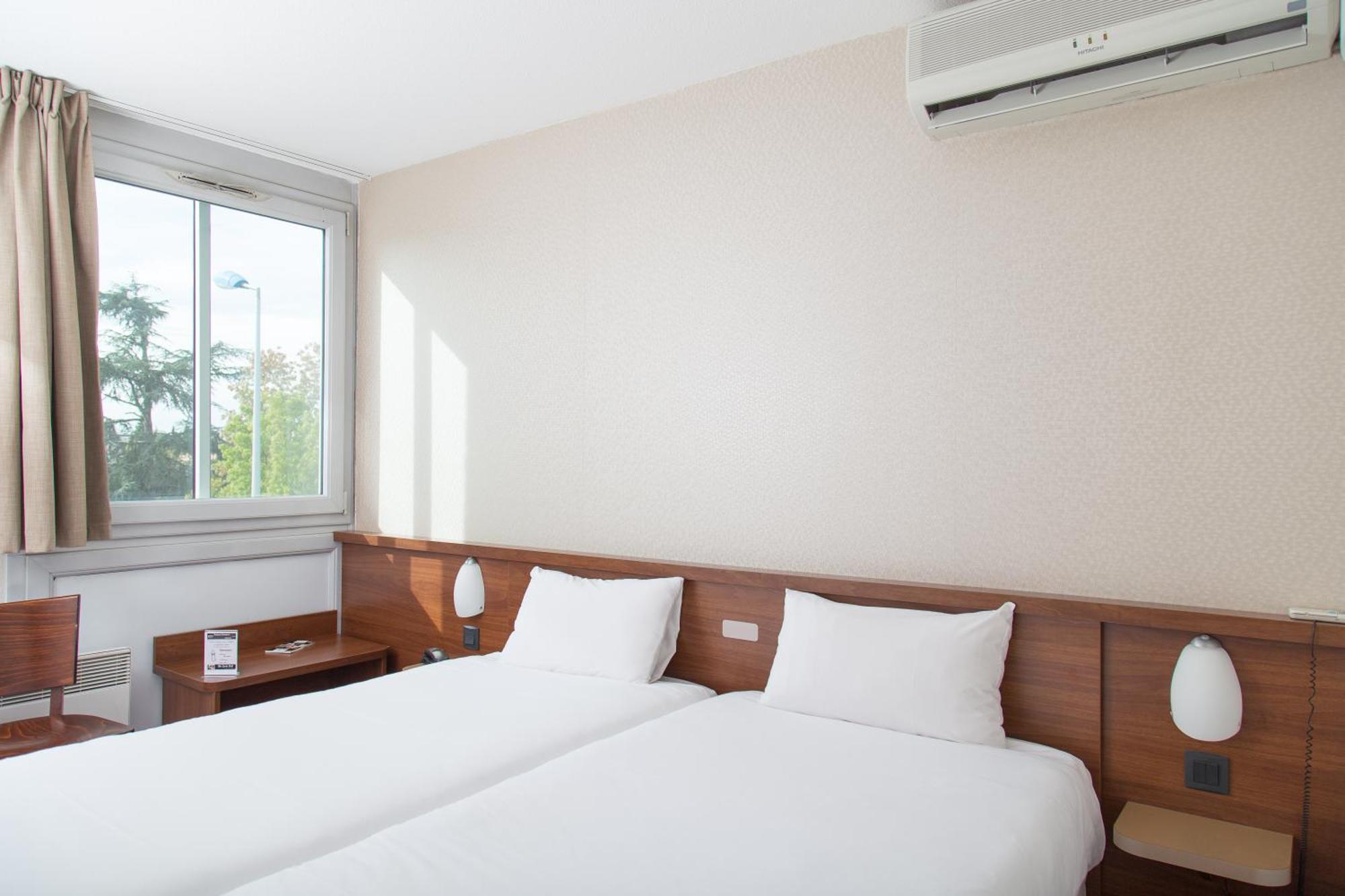 Brit Hotel Toulouse Colomiers - L'Esplanade Екстер'єр фото